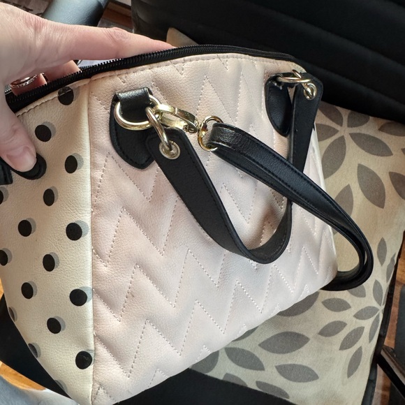 LIVE 🎥 Show Notification 🔔 - Picture 8 of 11